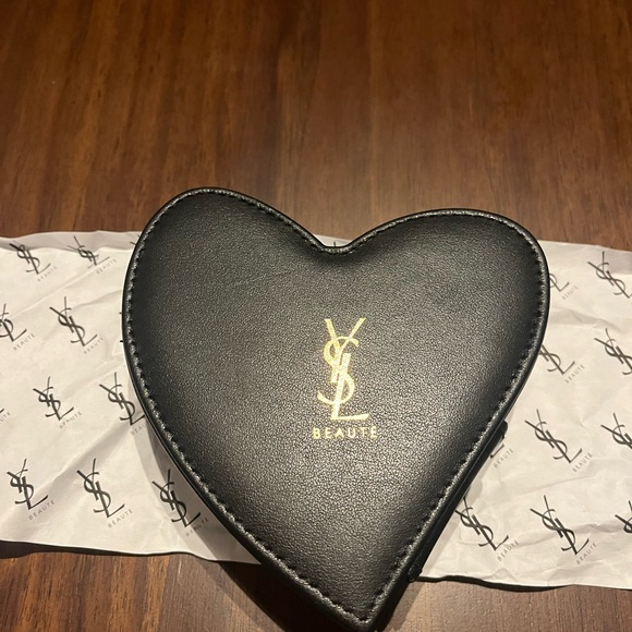 Yves Saint Laurent Black Heart Vanity Case - Picture 1 of 6